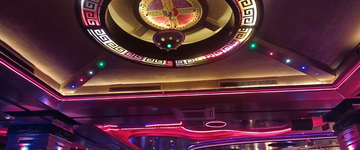 Chalet Bar / chalet Bar