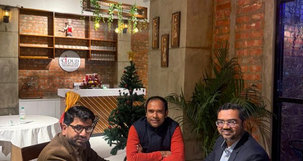 Cloud Courtyard photo 5