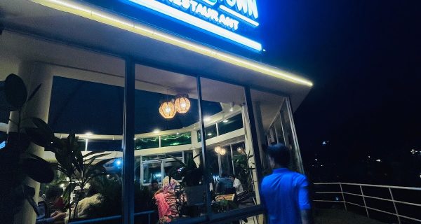 Lake Town Restaurant