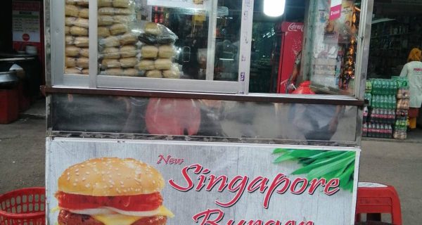 Mohammadpur Town Hall Street Food Stall photo 3