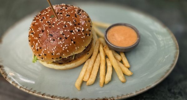 Pinewood: Cafe + Kitchen Dhanmondi, Road-6 photo 2