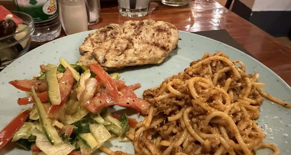 Pinewood: Cafe + Kitchen Dhanmondi, Road-6 photo 5