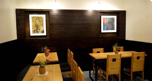 Pinewood Cafe n’ Restaurant