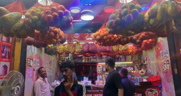 Singapore Juice & Coffee Bar ~ Mohammadpur photo 3