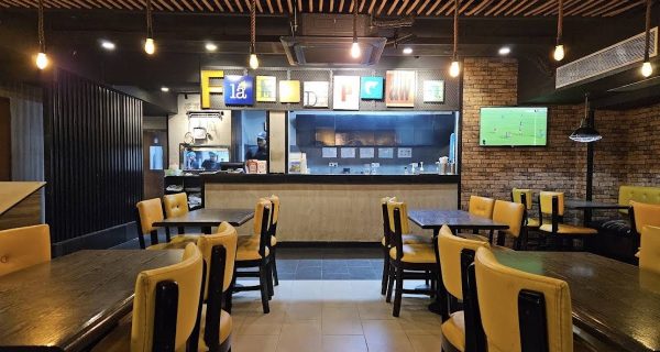 The Manhattan FISH MARKET Dhanmondi