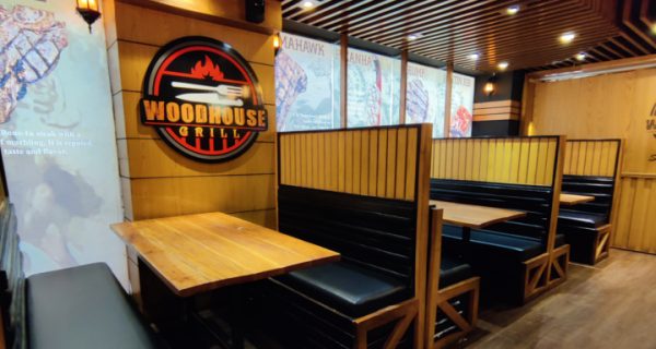 Woodhouse Grill Banani