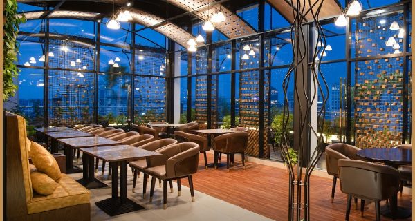 Zephyr Restaurant & Lounge